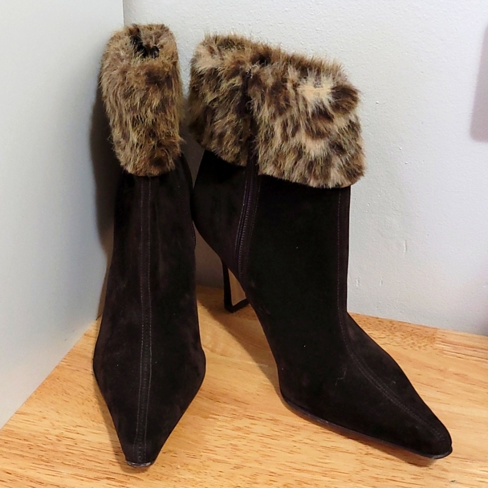 LIZA Chocolate Suede Booties